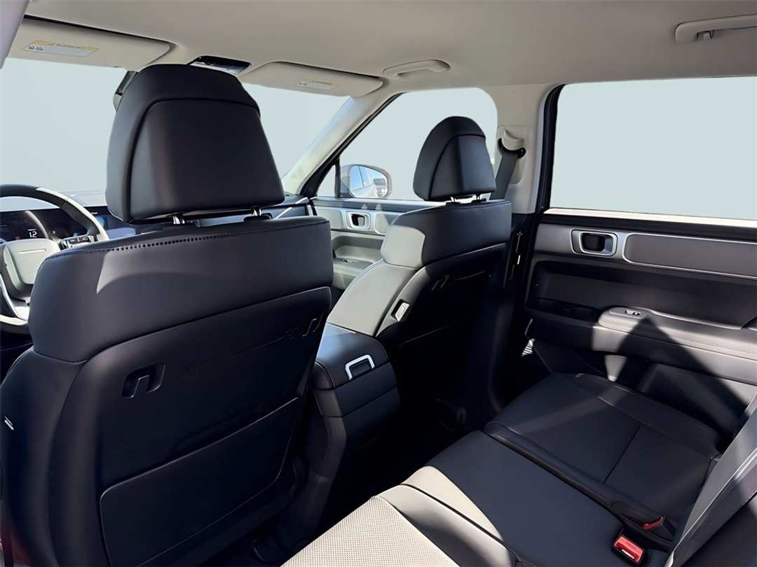 2026 Hyundai Santa Fe SEL - Image 29