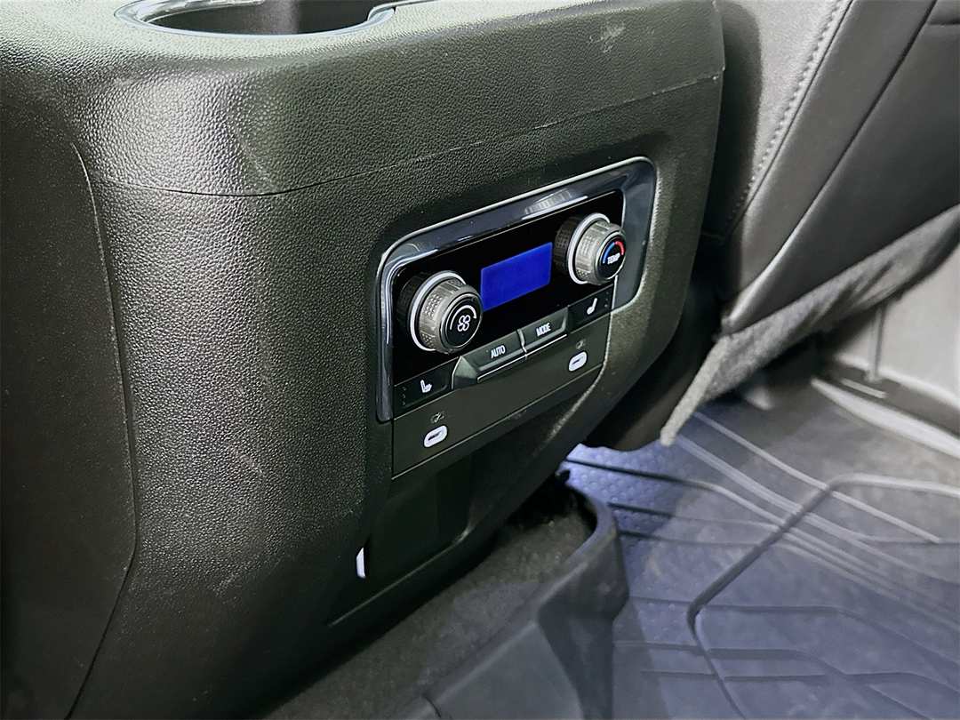 2022 Chevrolet Tahoe LT - Image 27