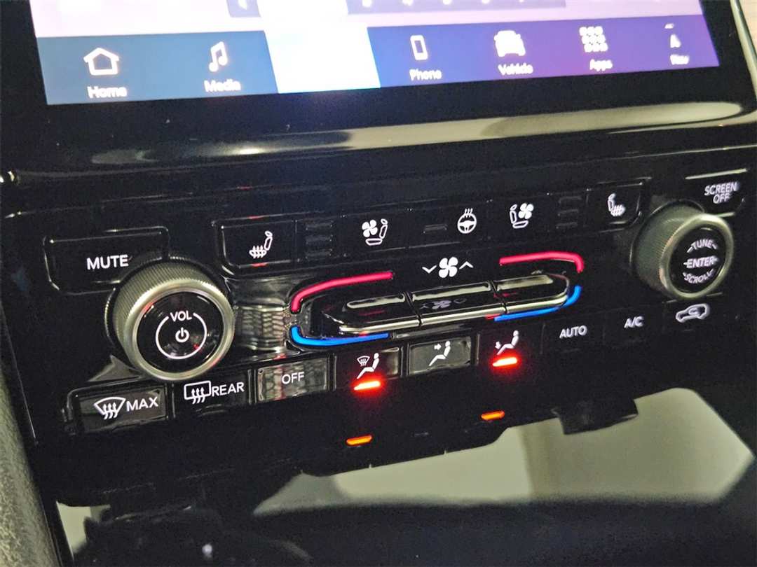 2025 Jeep Grand Cherokee Summit - Image 23