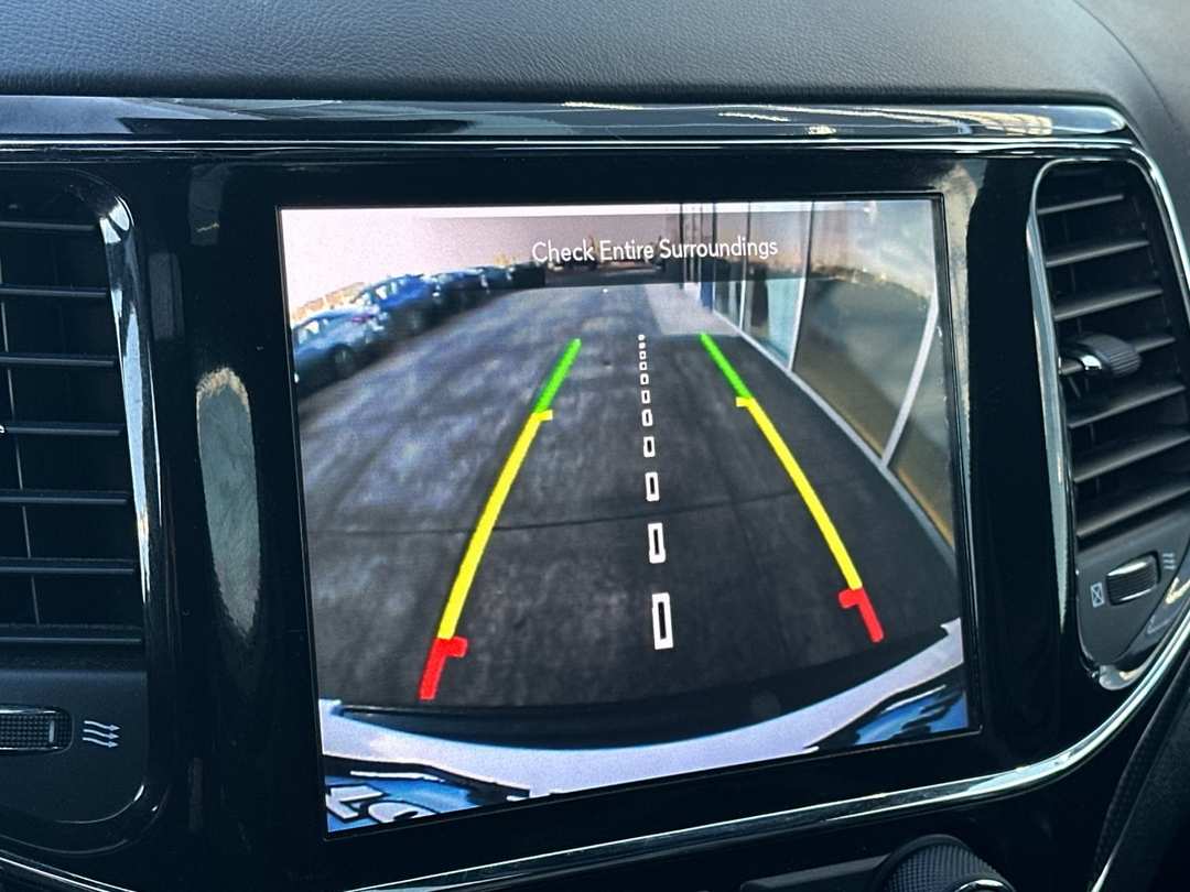 2021 Jeep Grand Cherokee SRT - Image 19