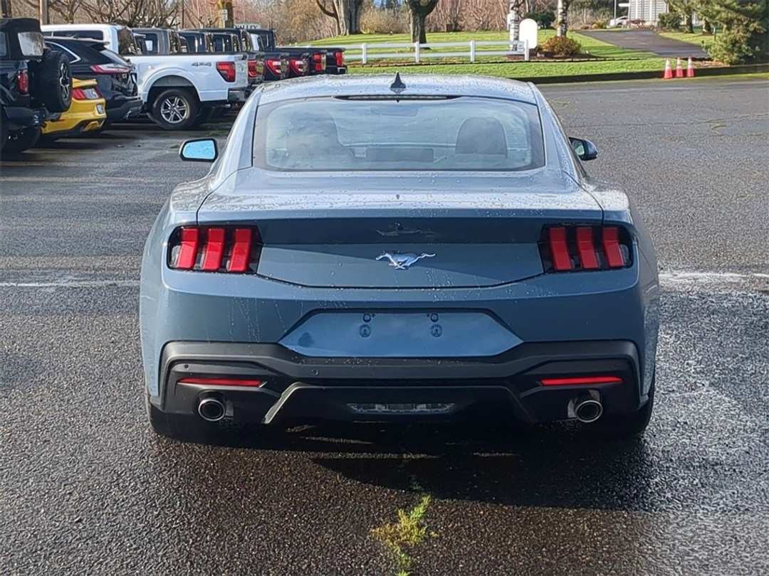 2026 Ford Mustang EcoBoost - Image 4