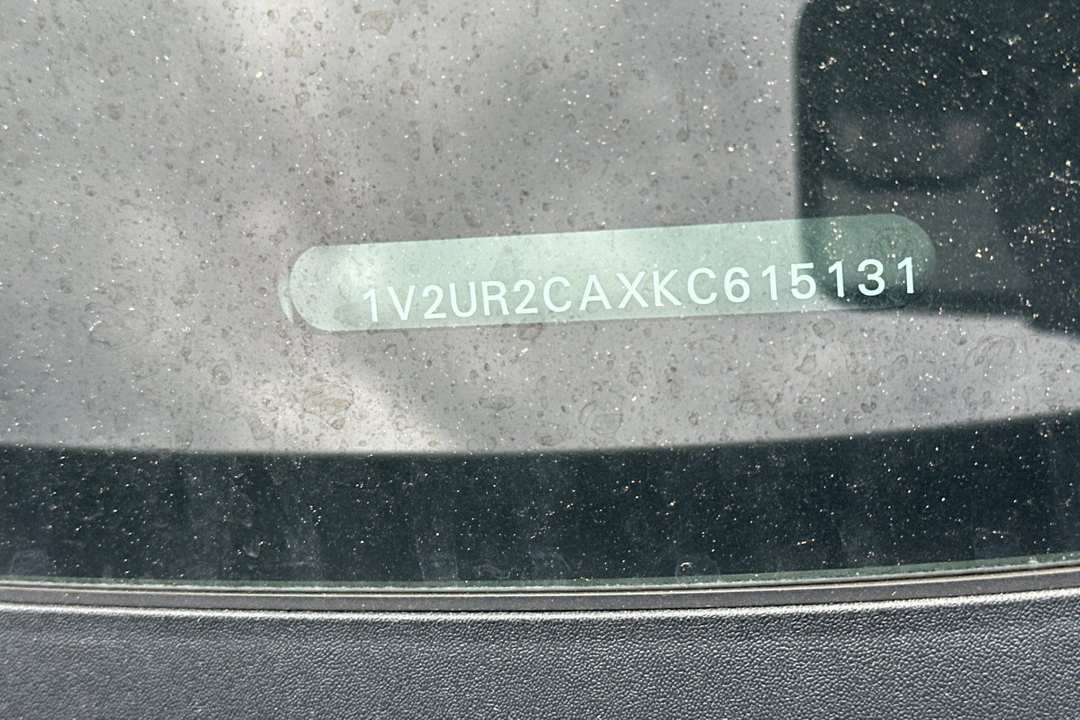 2019 Volkswagen Atlas 3.6L V6 SE - Image 2