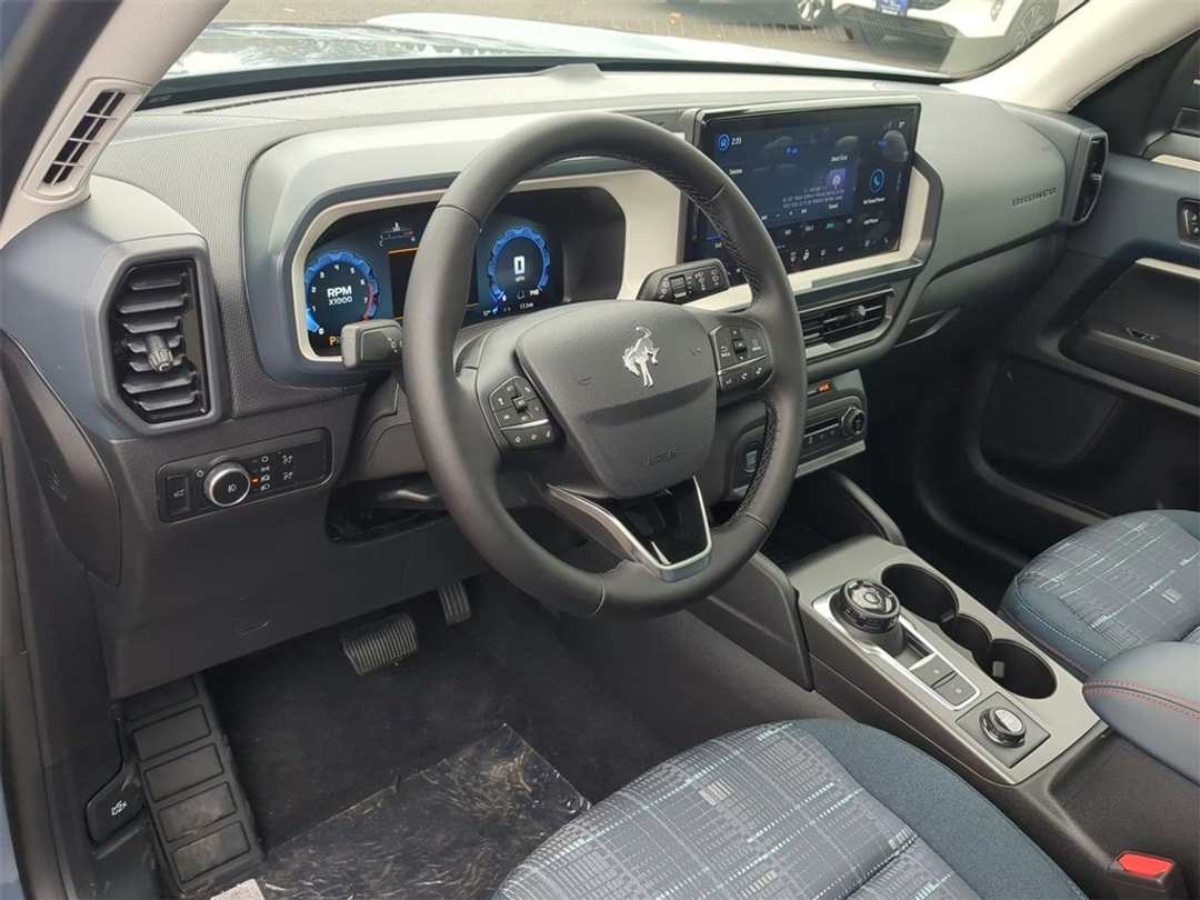 2025 Ford Bronco Sport Heritage - Image 12