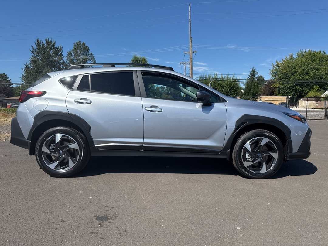 2025 Subaru Crosstrek Limited - Image 8
