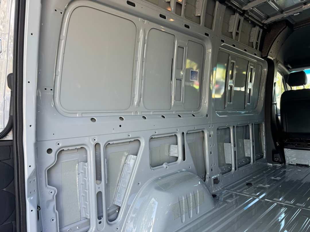 2025 Mercedes-Benz Sprinter 2500 Cargo 144 WB - Image 9