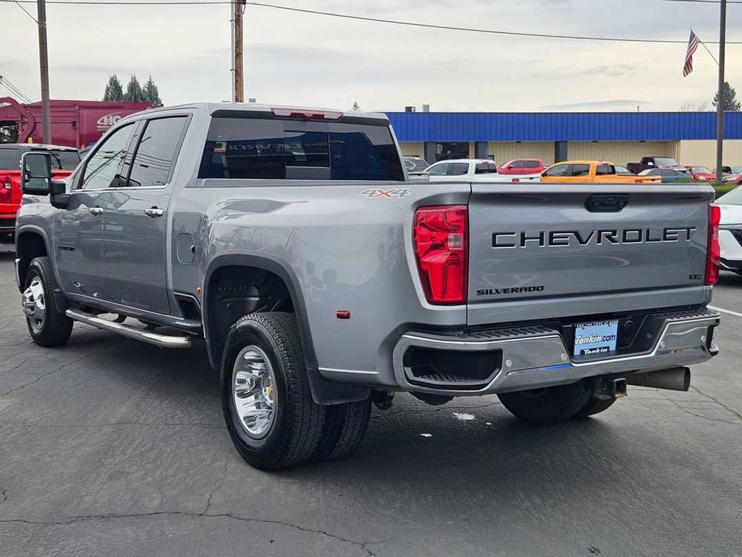 2024 Chevrolet Silverado 3500Hd LTZ - Image 4