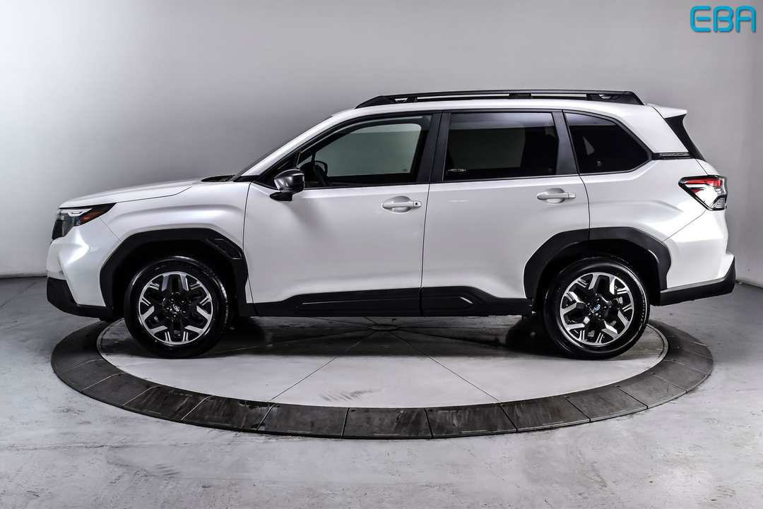 2025 Subaru Forester Premium - Image 3