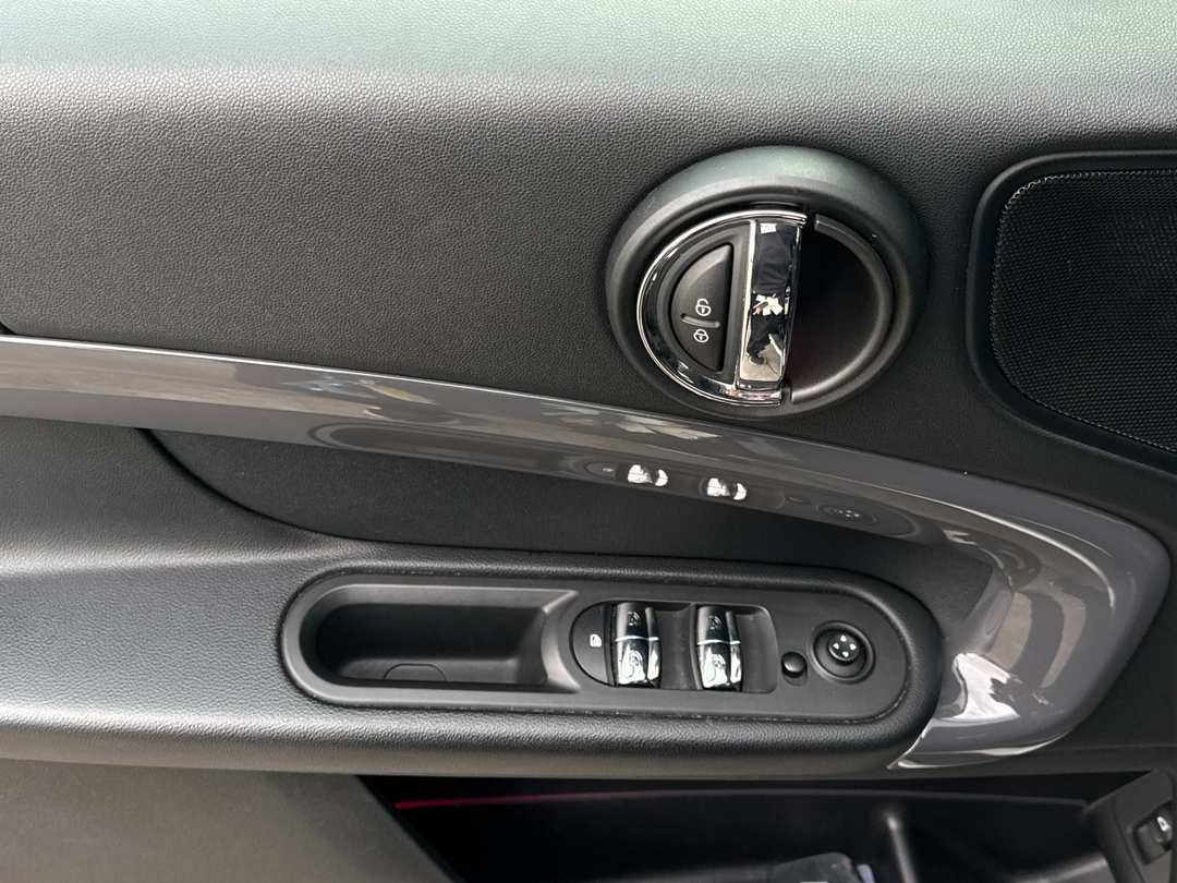 2018 MINI Cooper S Countryman Base - Image 10