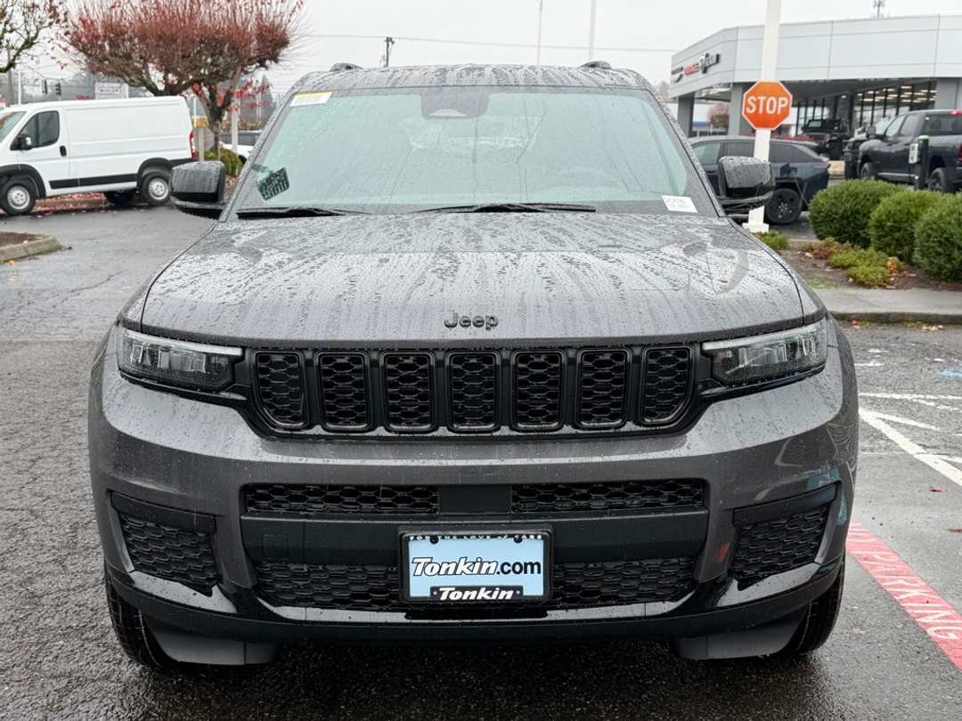 2025 Jeep Grand Cherokee L Altitude X - Image 3