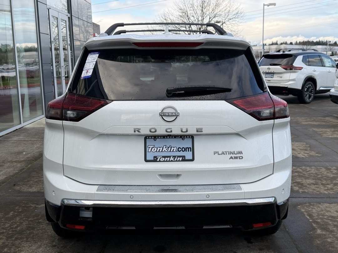 2026 Nissan Rogue Platinum - Image 6