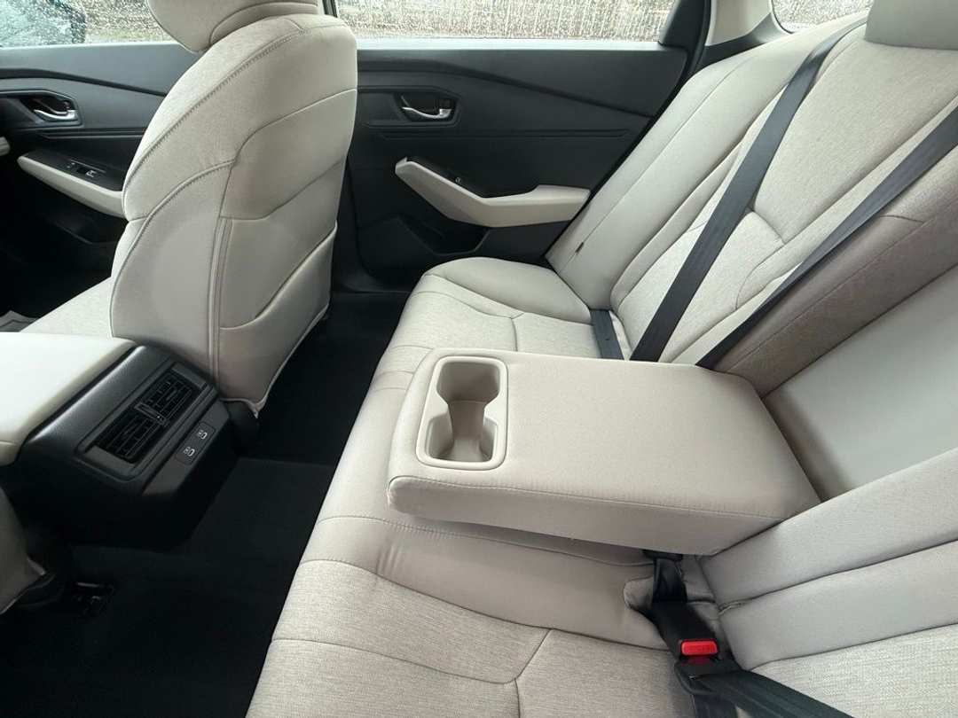 2025 Honda Accord SE - Image 16