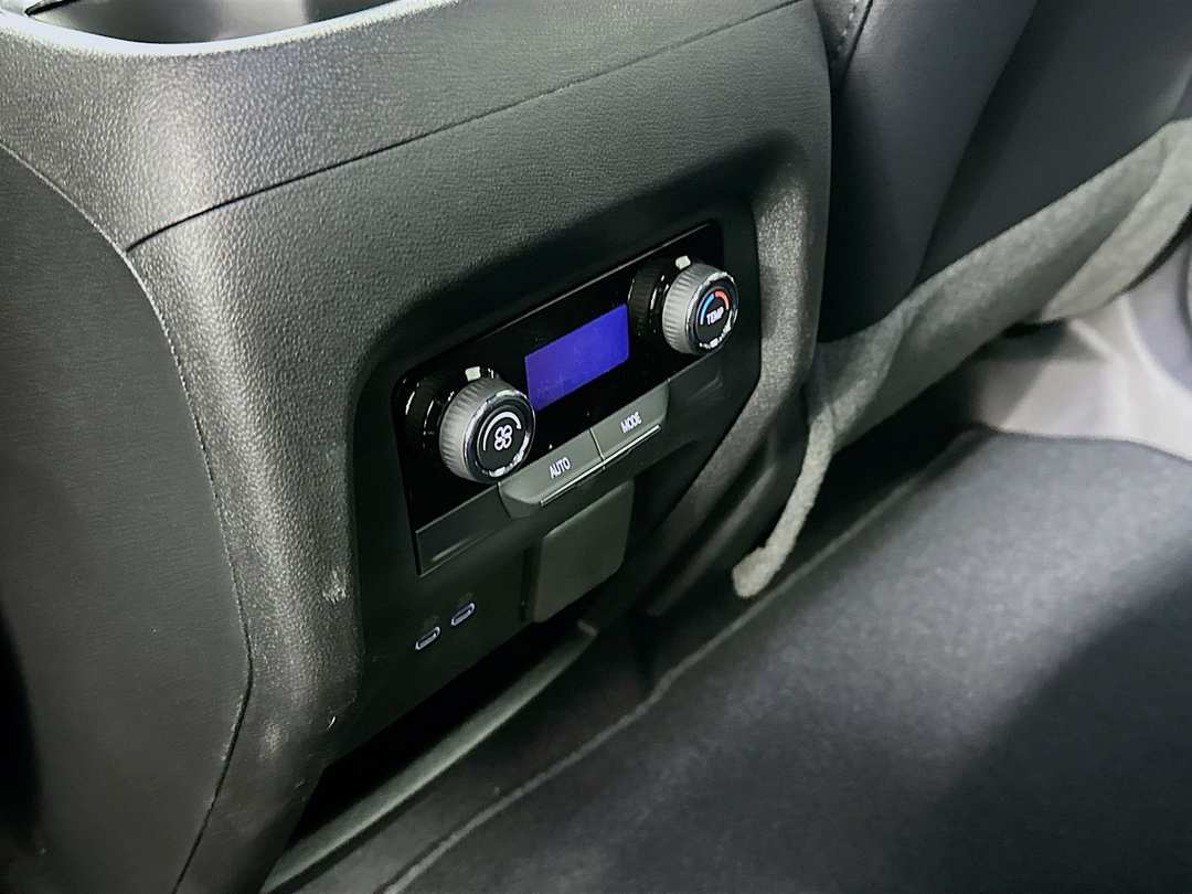 2026 Chevrolet Traverse Z71 - Image 26