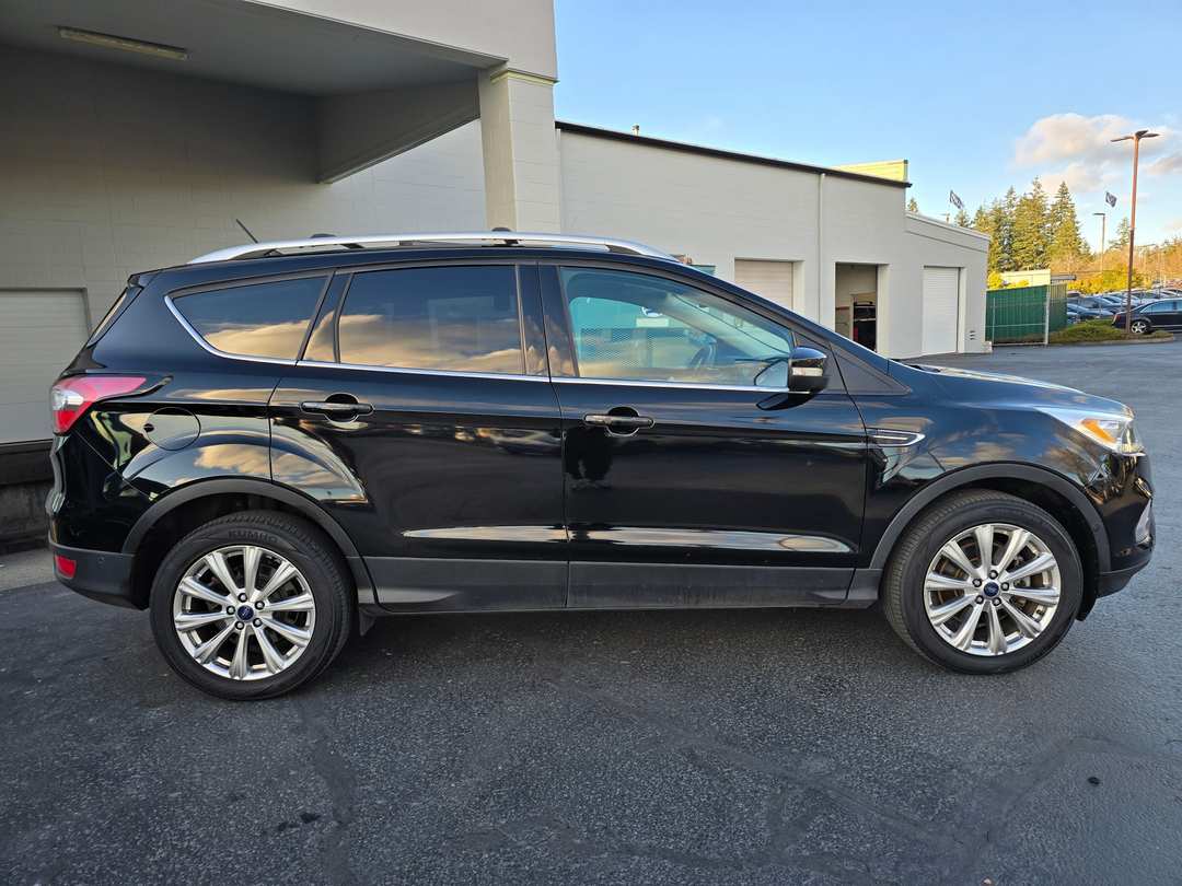 2018 Ford Escape Titanium - Image 3