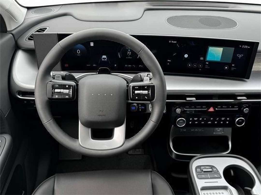 2026 Hyundai Ioniq 9 SEL - Image 17