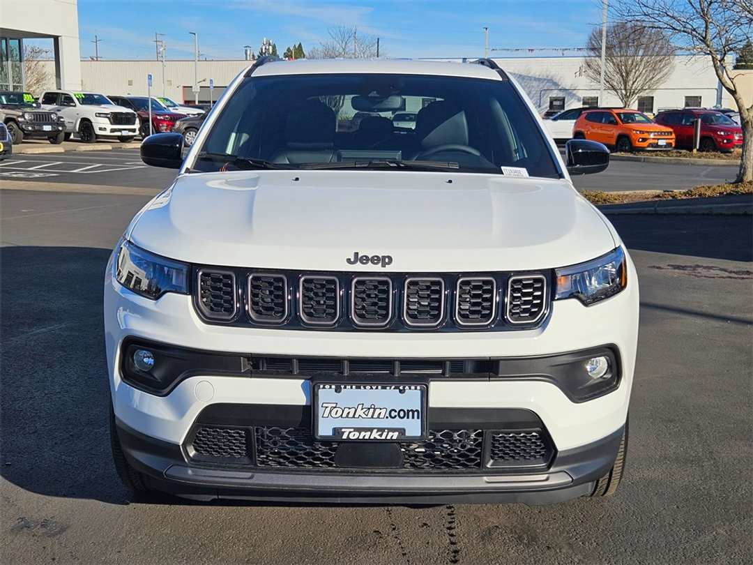 2026 Jeep Compass Latitude - Image 9