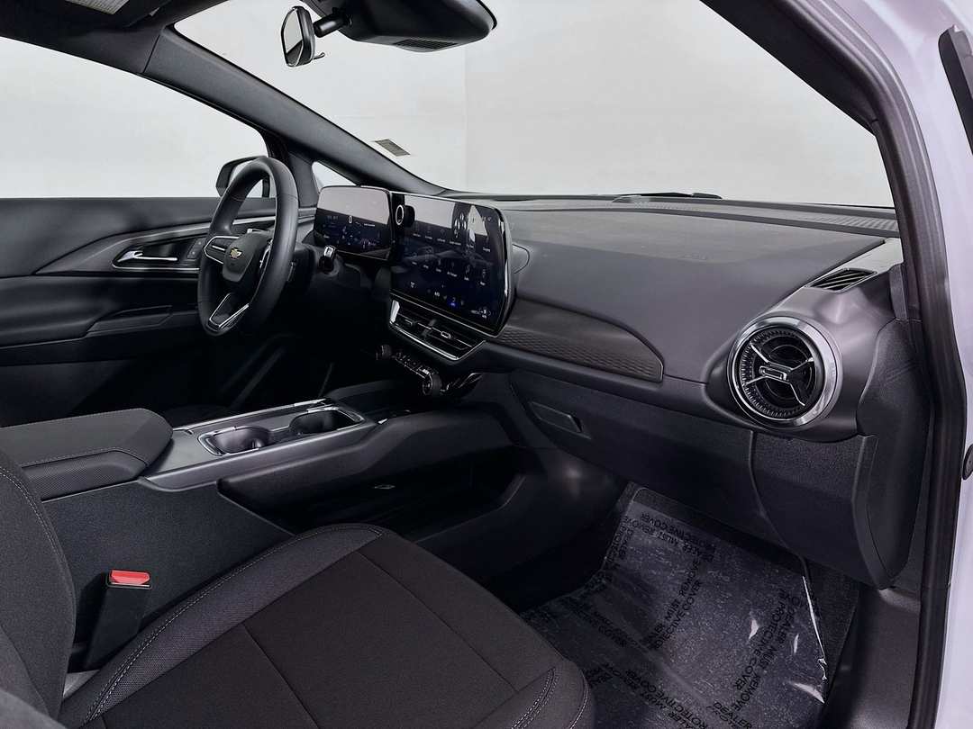 2026 Chevrolet Equinox Ev LT - Image 28