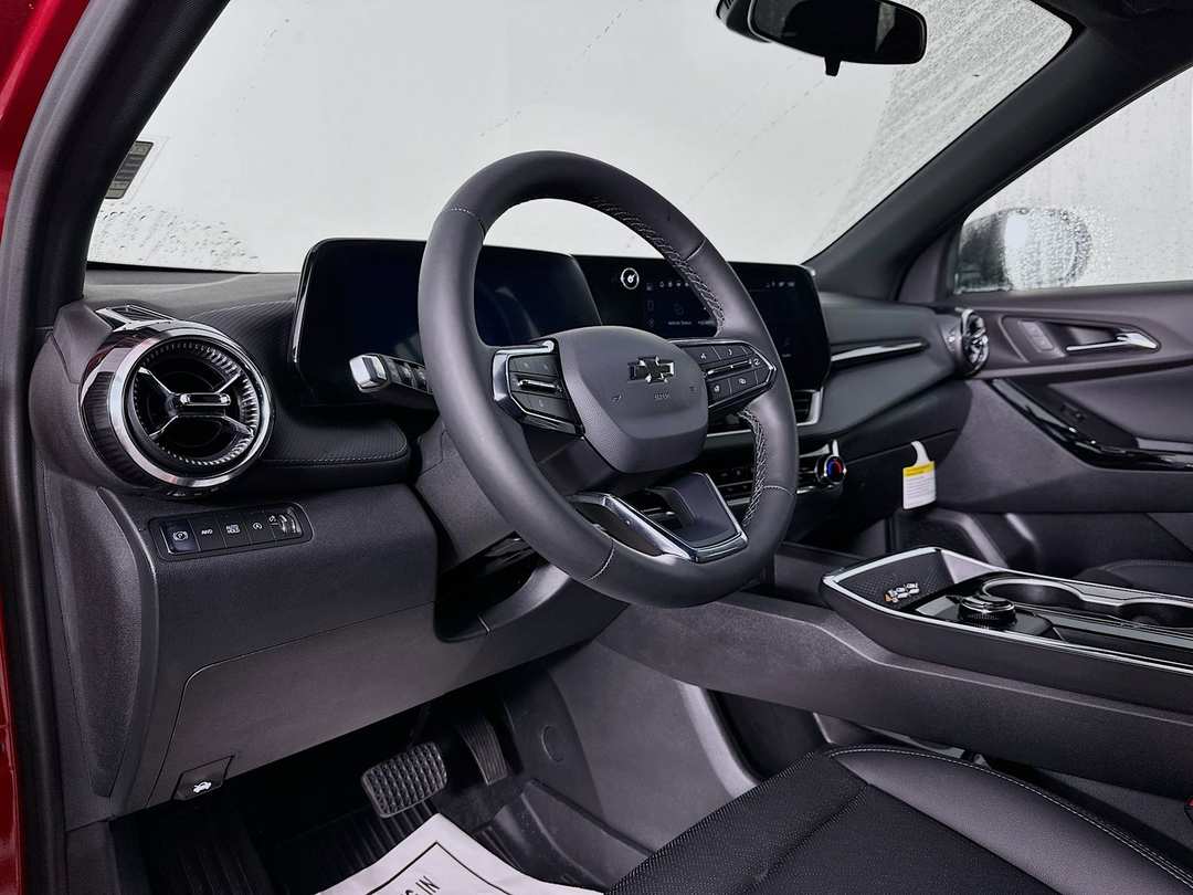 2026 Chevrolet Equinox LT - Image 9