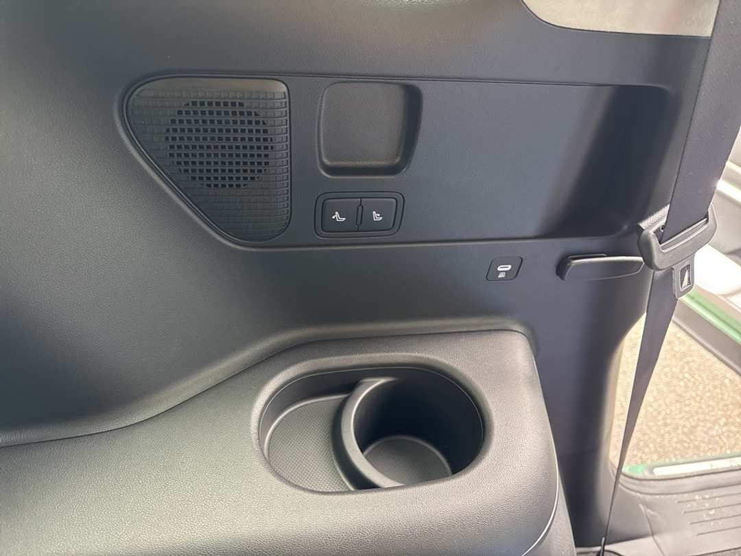 2026 Hyundai Ioniq 9 Performance Calligraphy - Image 48