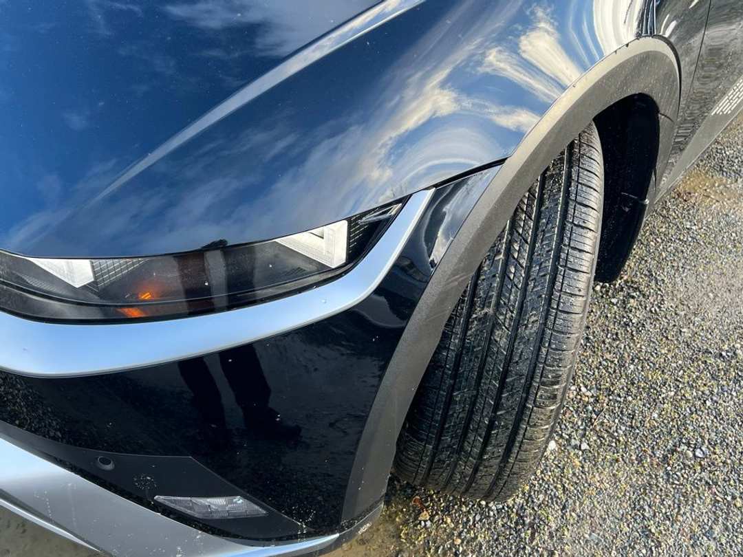 2026 Hyundai Ioniq 5 SEL - Image 3