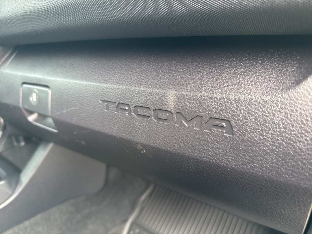 2019 Toyota Tacoma TRD OffRoad - Image 30