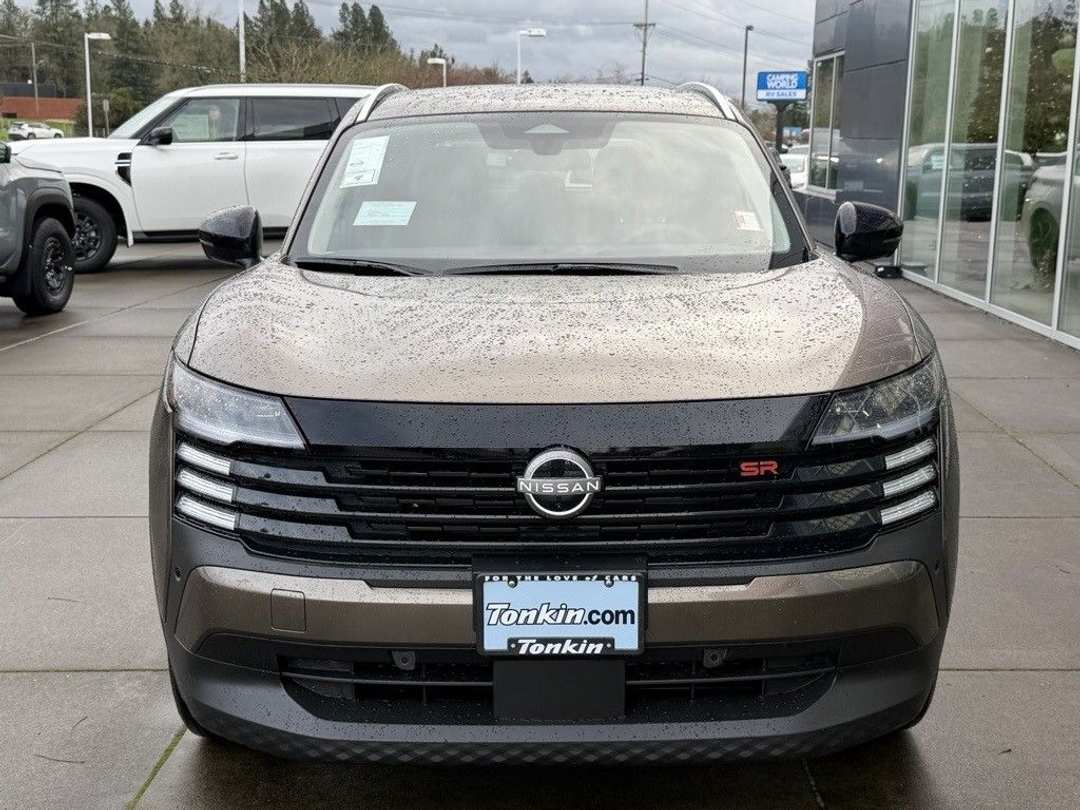 2026 Nissan Kicks SR - Image 3