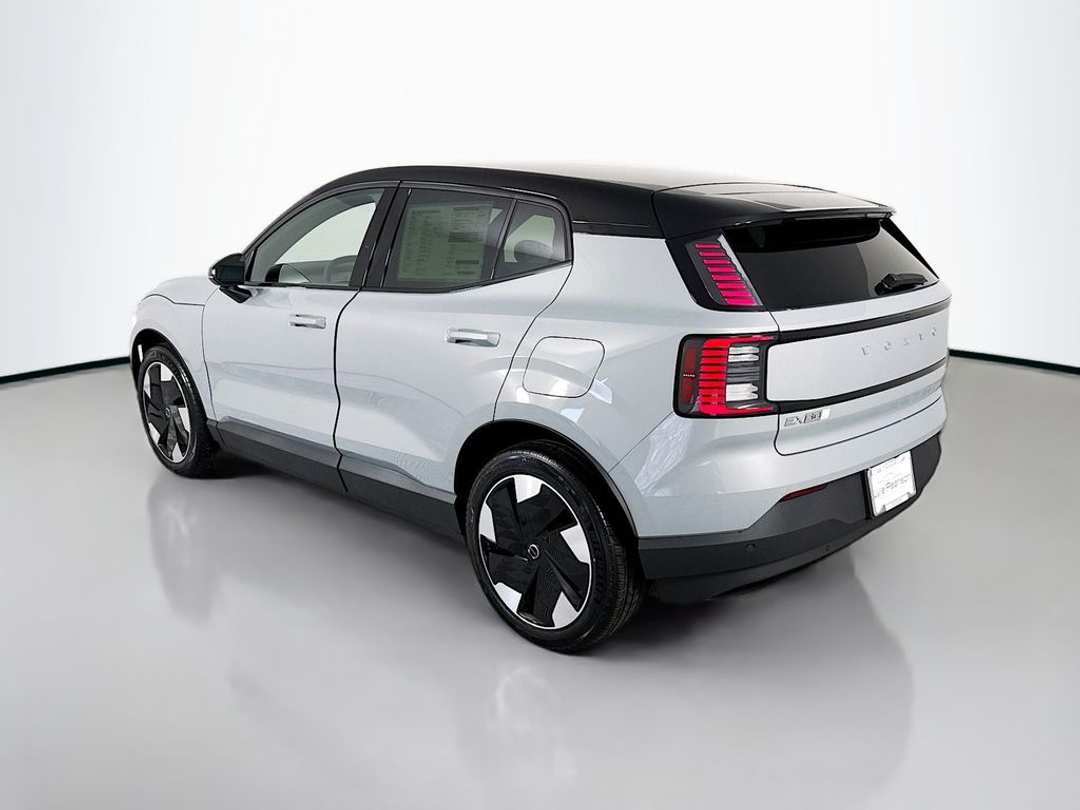 2026 Volvo Ex30 Twin Motor Performance Plus - Image 3