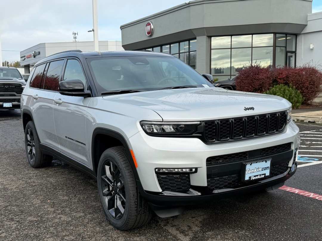 2025 Jeep Grand Cherokee L Limited - Image 2