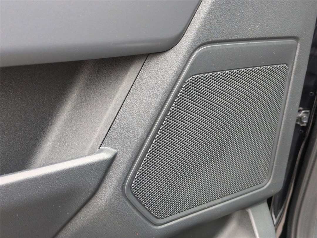 2026 Ford F-150 XLT - Image 11