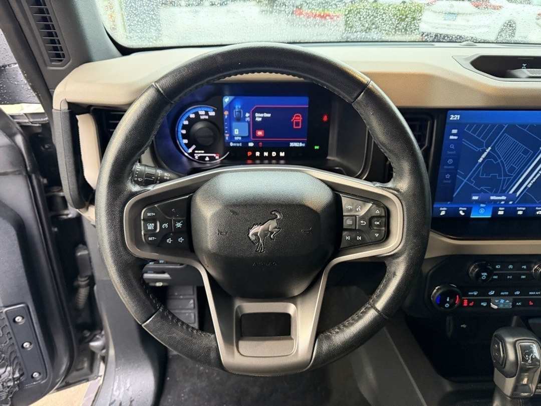 2022 Ford Bronco Wildtrak - Image 18