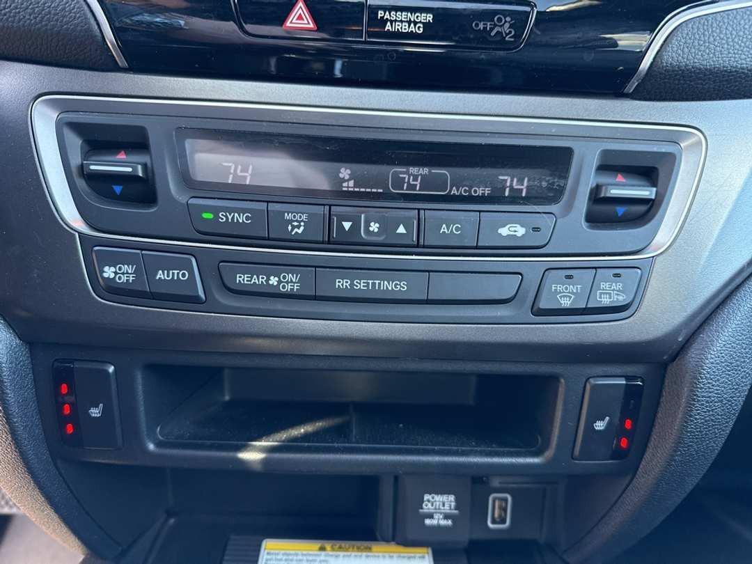 2022 Honda Passport EXL - Image 15