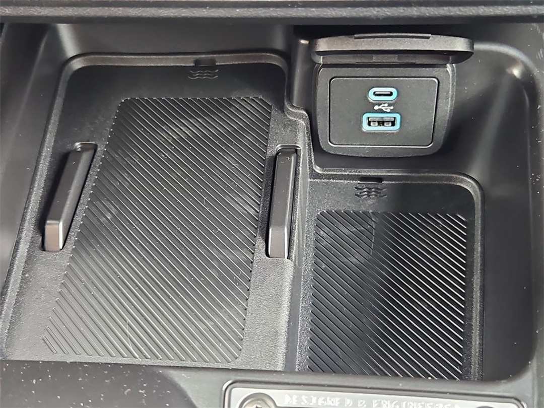 2025 Ford Bronco Outer Banks - Image 23