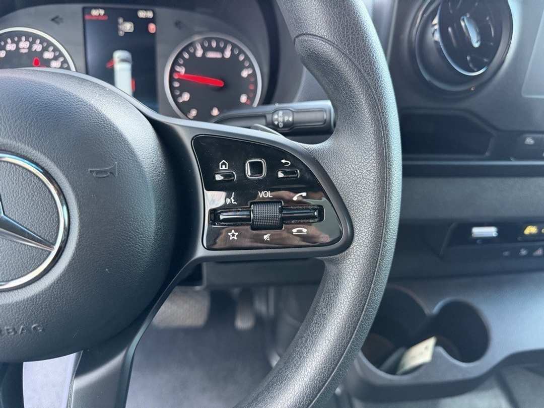 2023 Mercedes-Benz Sprinter 3500 Cargo 144 WB - Image 18