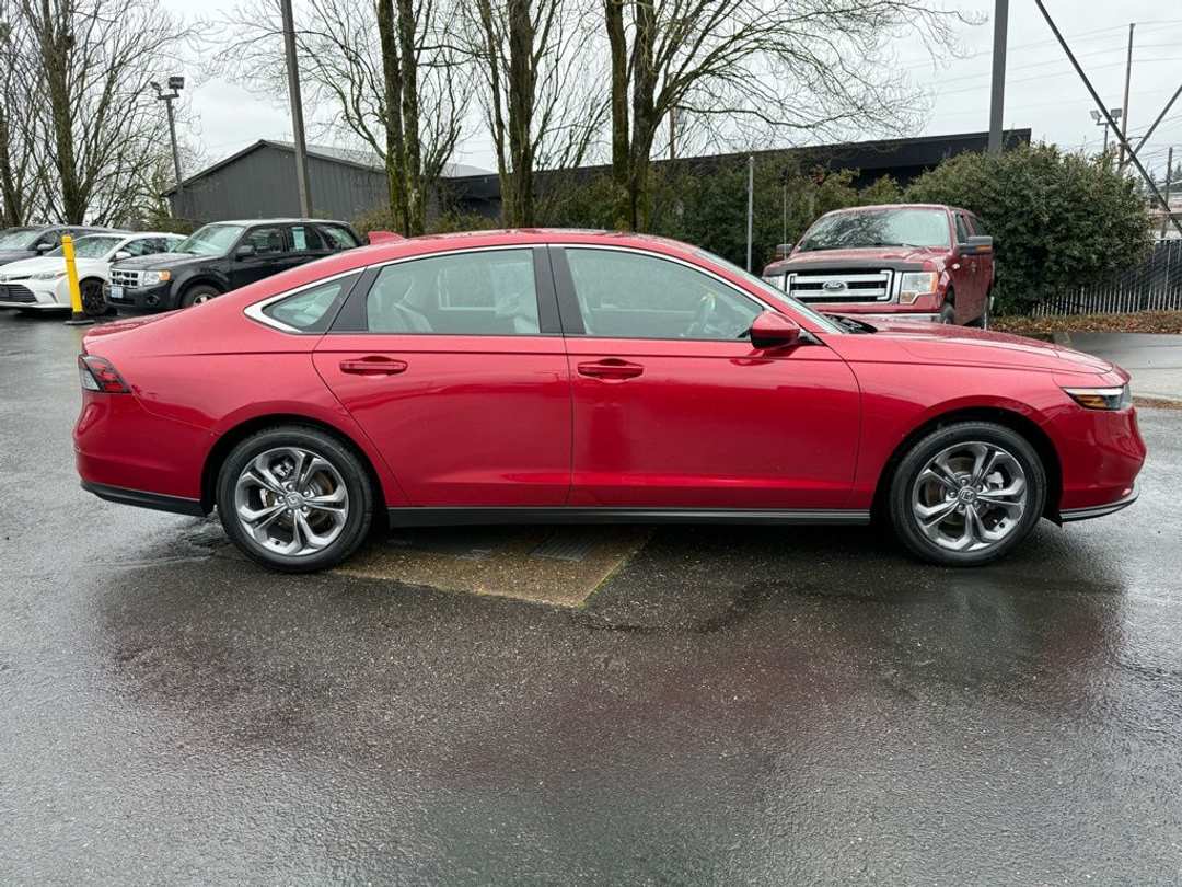 2024 Honda Accord EX - Image 9