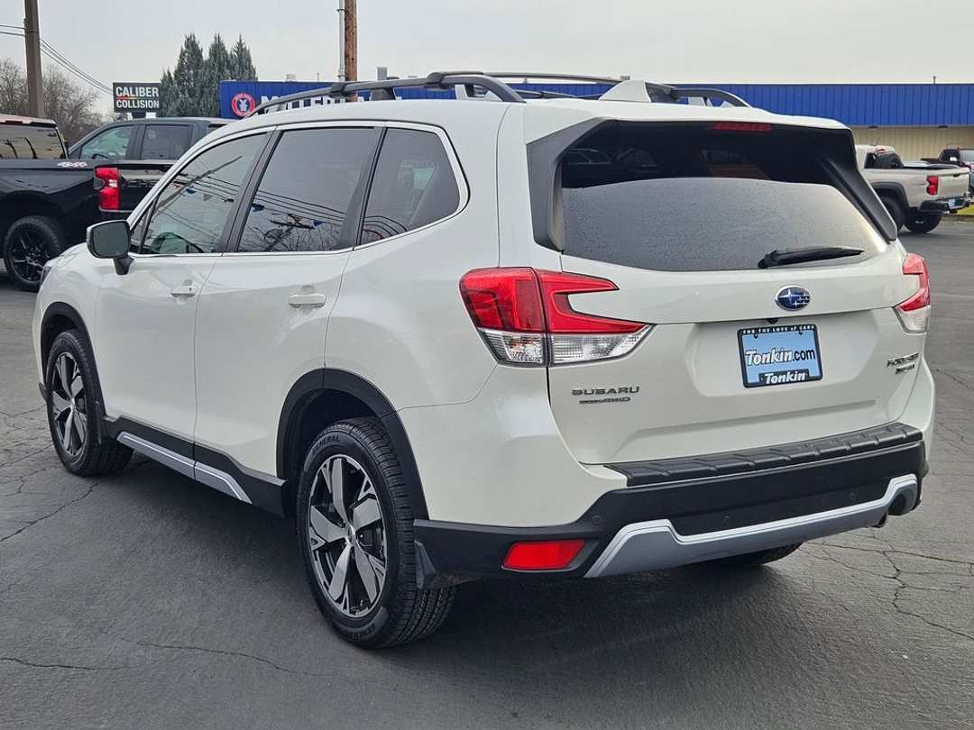 2021 Subaru Forester Touring - Image 4