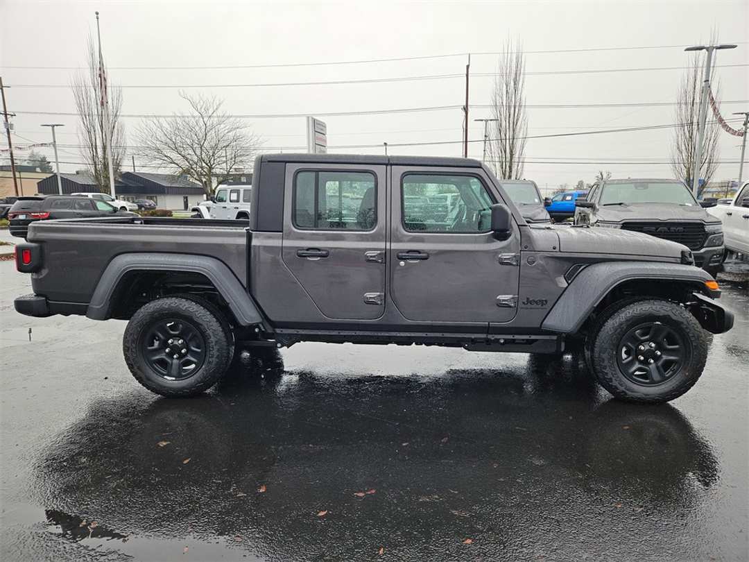 2026 Jeep Gladiator Sport - Image 7
