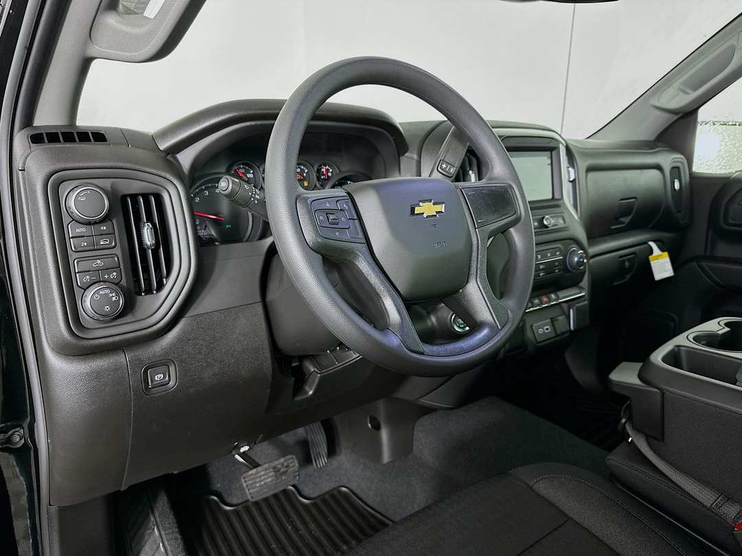 2026 Chevrolet Silverado 1500 Custom - Image 9