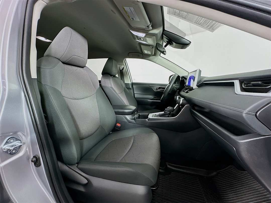 2024 Toyota Rav4 XLE - Image 27