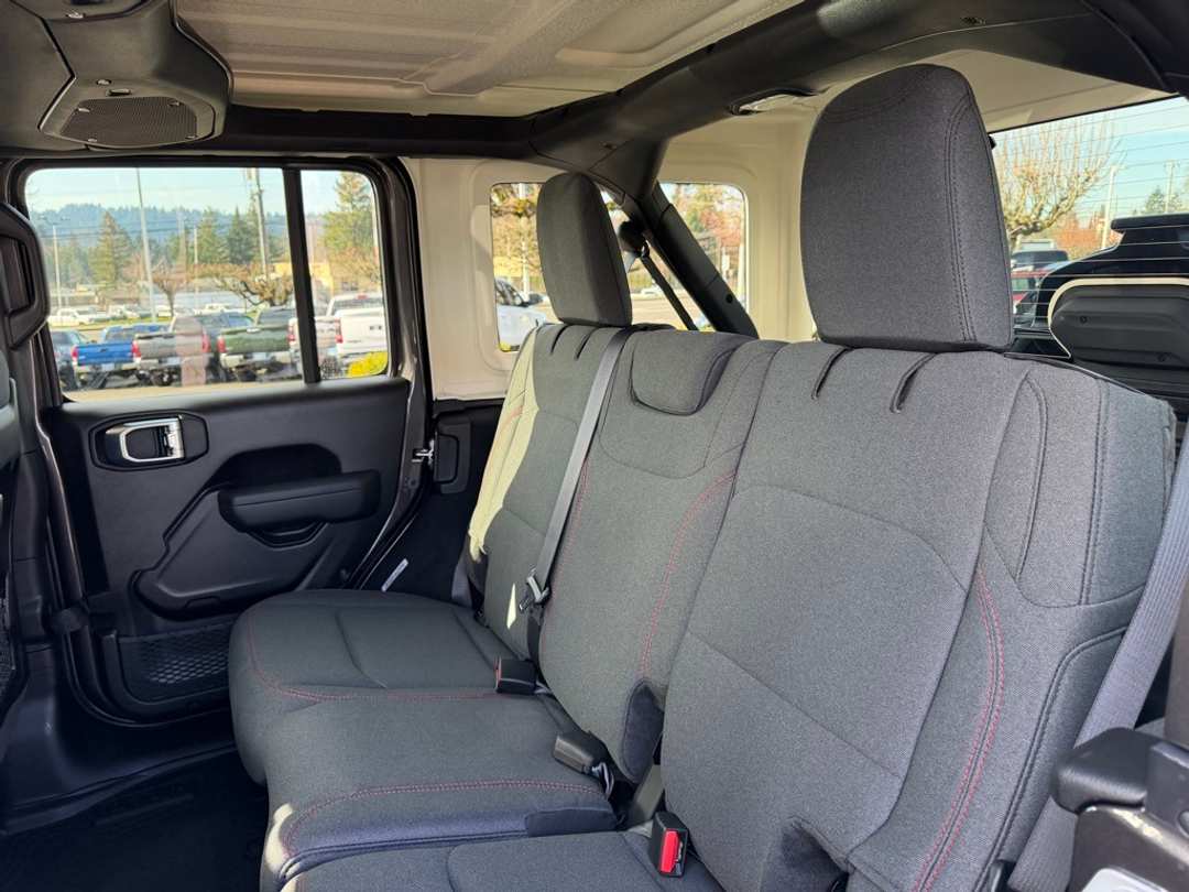 2026 Jeep Wrangler Rubicon - Image 30