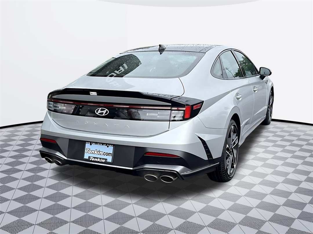 2025 Hyundai Sonata N Line - Image 6