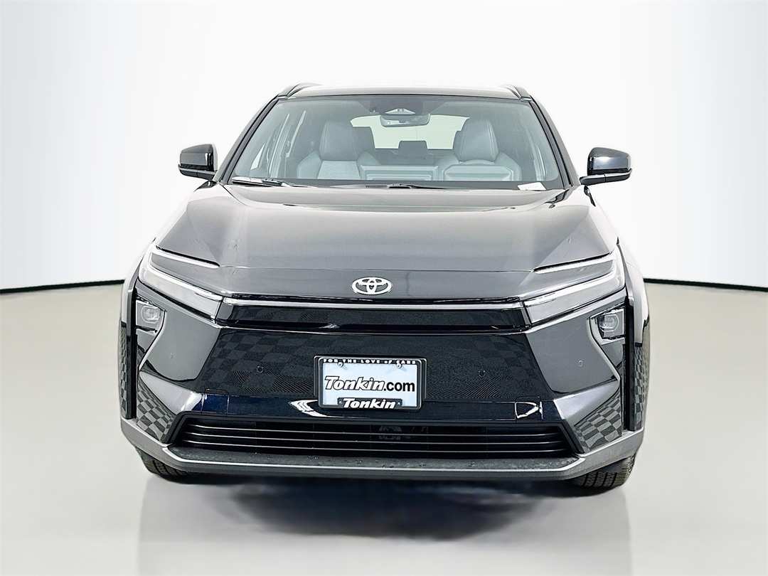 2026 Toyota Bz XLE Plus - Image 2