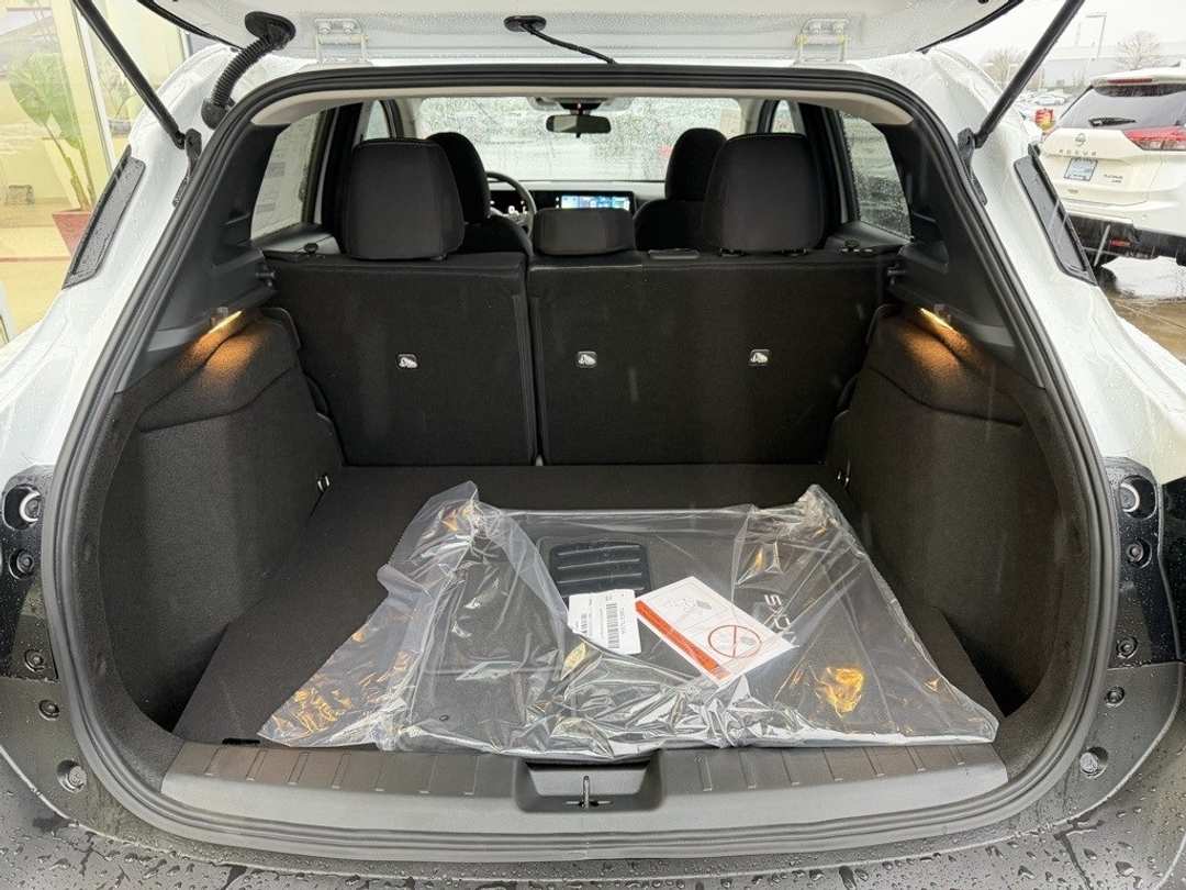 2026 Nissan Kicks SV - Image 10