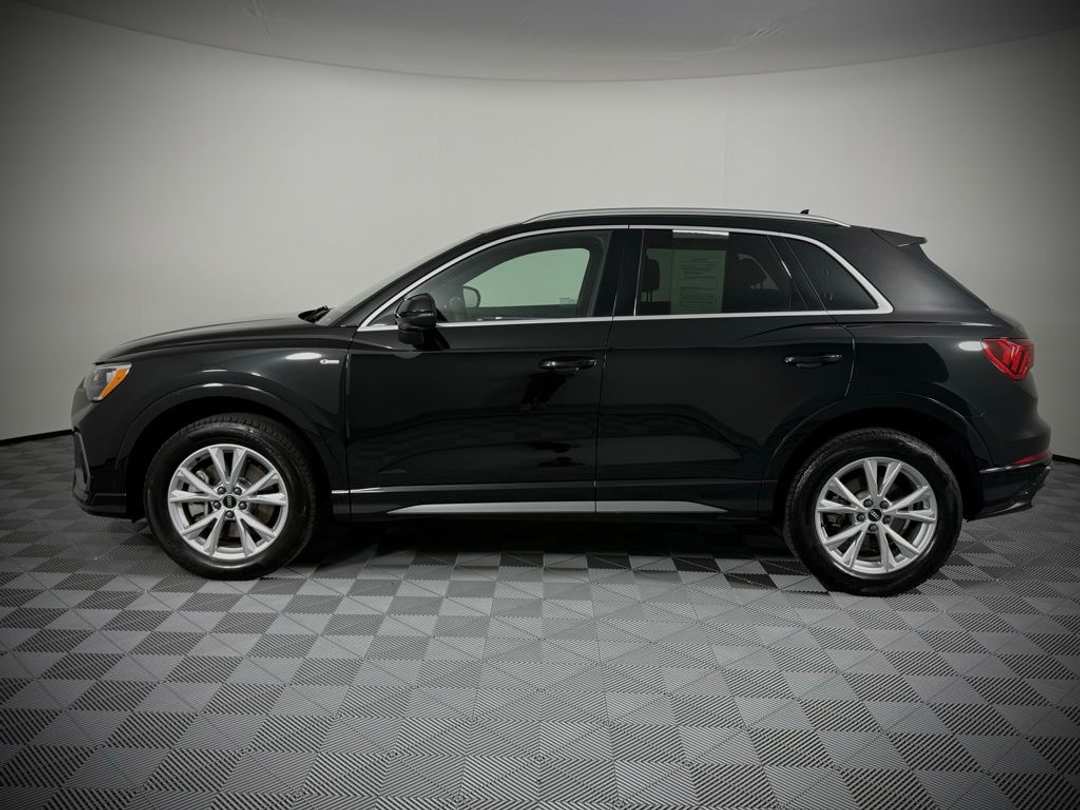 2022 Audi Q3 Premium - Image 2