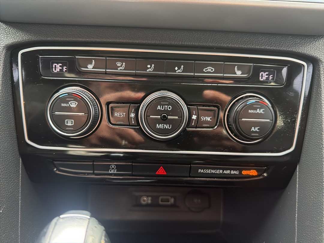 2018 Volkswagen Atlas SEL - Image 39