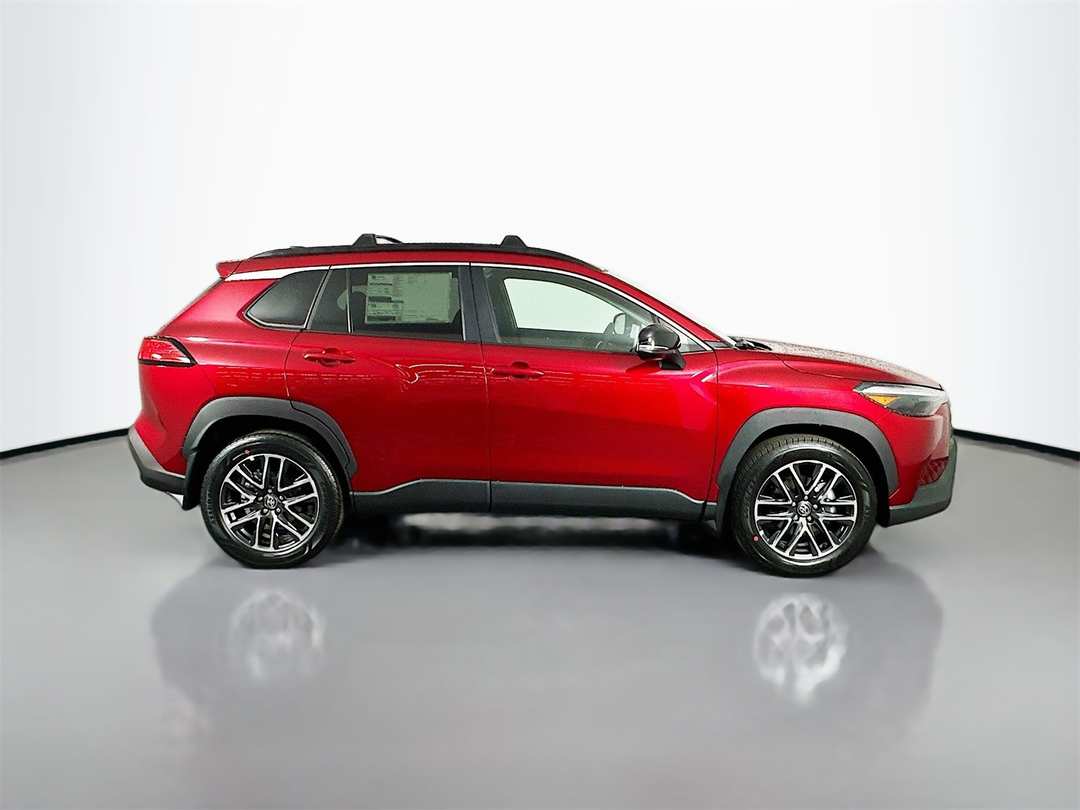 2026 Toyota Corolla Cross XLE - Image 8