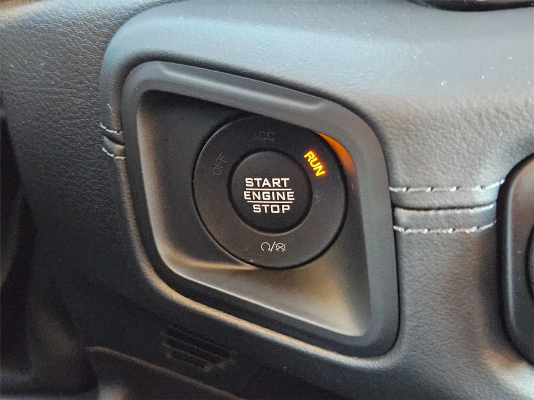 2026 Jeep Gladiator Mojave - Image 17