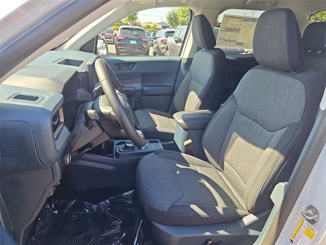 2025 Ford Maverick XLT - Image 13