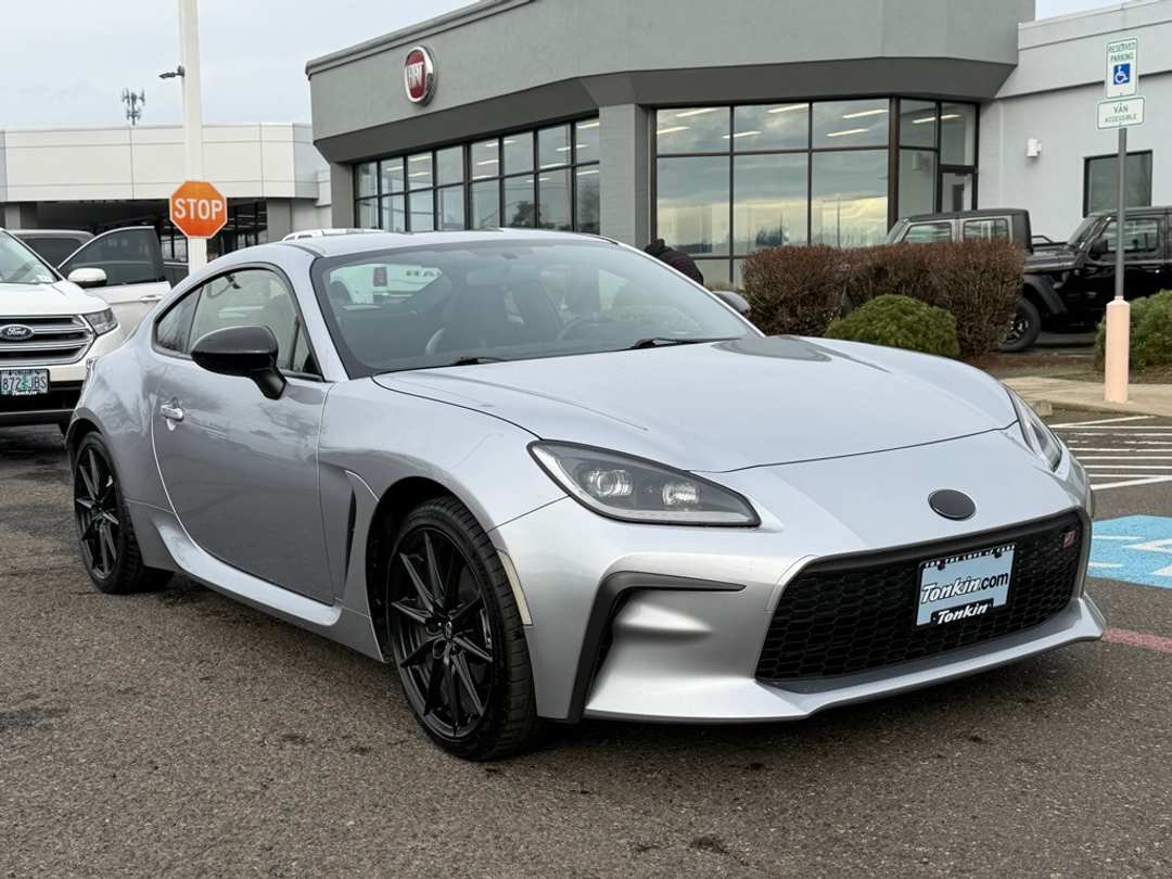 2024 Toyota Gr86 Premium - Image 2