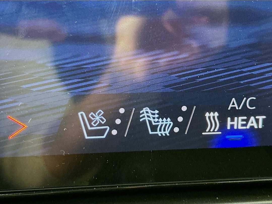 2026 Chevrolet Equinox Ev RS - Image 20