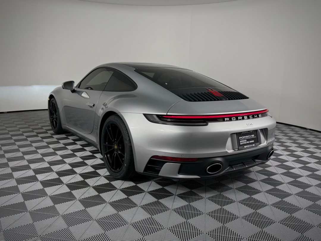 2023 Porsche 911 Carrera - Image 3