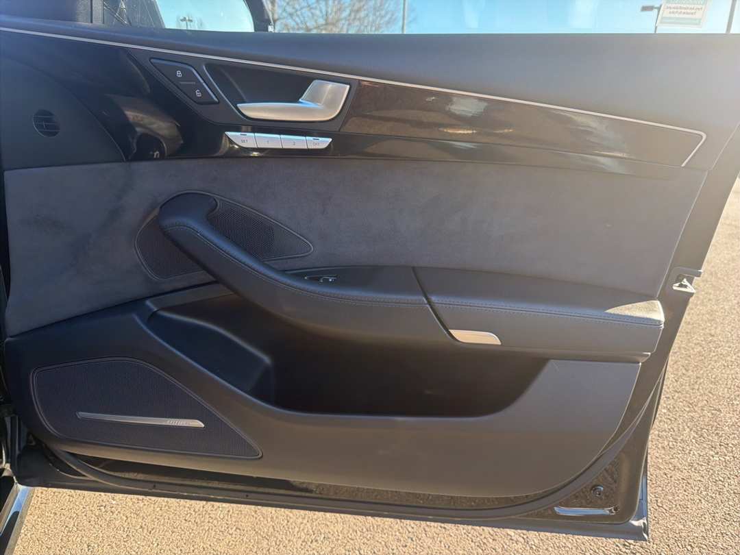2017 Audi A8 L 3.0T - Image 28